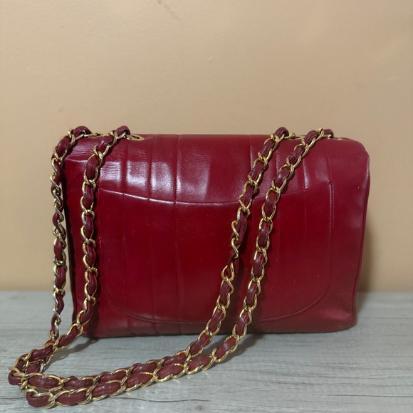 Rare Chanel Red Lambskin Jumbo Flap Bag - Picture 2 of 8